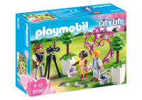 Конструктор Playmobil 9230 Фотограф и дети с цветами