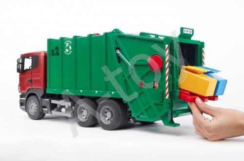 купить Bruder Мусоровоз Scania (зелёный фургон, красная кабина) (подходит модуль со звуком и светом H)