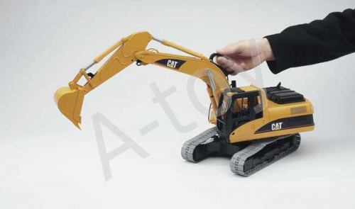купить Bruder Экскаватор гусеничный CAT