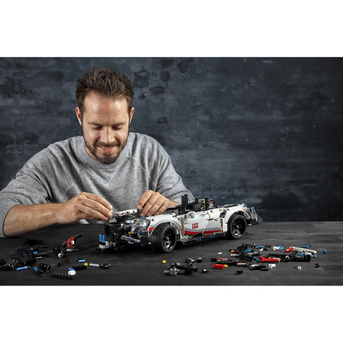 Lego 911 rsr 2019 online