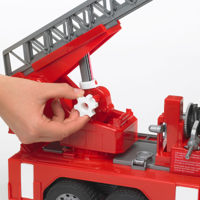 купить Bruder, Пожарная машина MAN с лестницей с модулем со световыми и звуковыми эффектами, 02-771