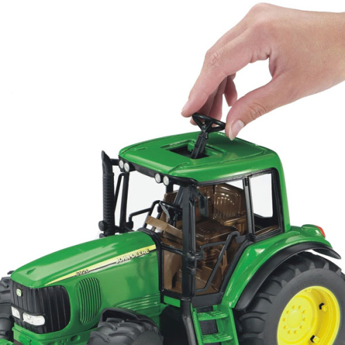 купить Погрузчик колёсный John Deere 6920 с ковшом