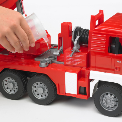 купить Bruder, Пожарная машина MAN с лестницей с модулем со световыми и звуковыми эффектами, 02-771