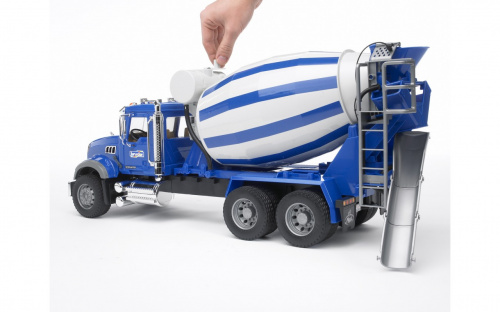 купить Bruder, Бетономешалка MACK, 02-814