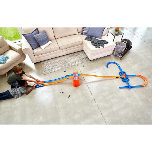 купить Конструктор трасс Hot Wheels Премиальный трюковой GGP93